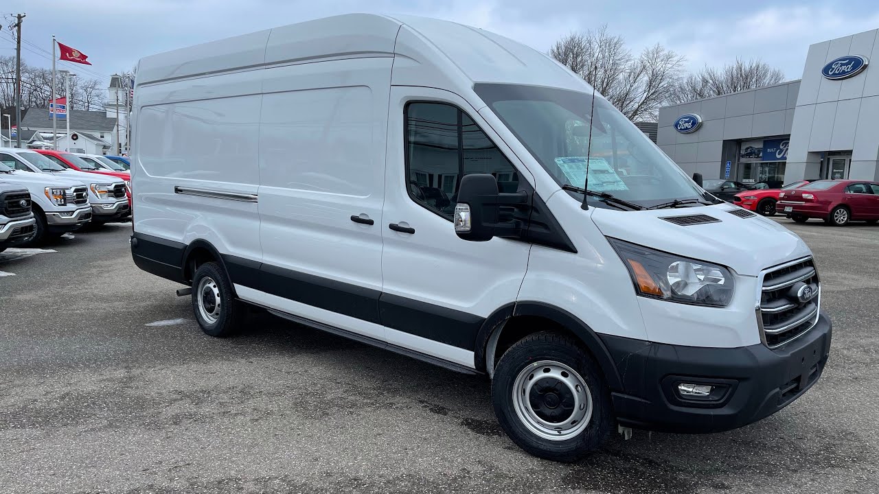 Lake Winnipesaukee Campervan Trips | Glamp Mobile